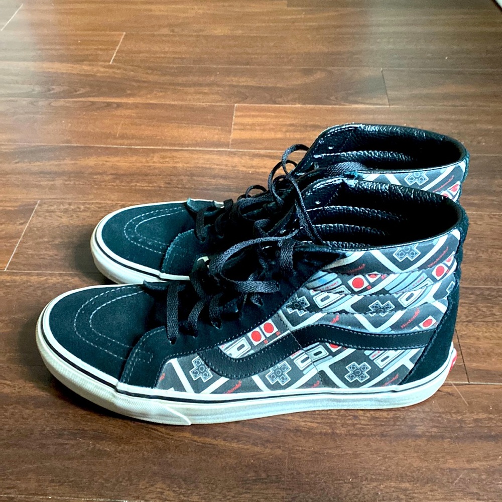 Vans Sk8-Hi Reissue Nintendo “Controller” size 11 - Good Condition
